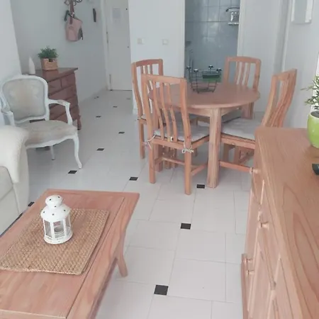 En Apolo 7 A 100mts De La Playa Appartement